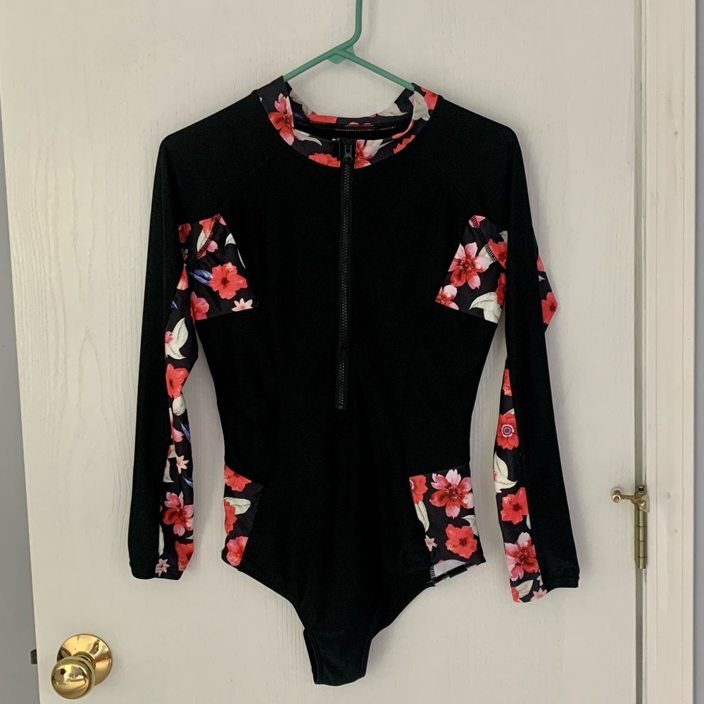 Women’s Medium Swimsuit